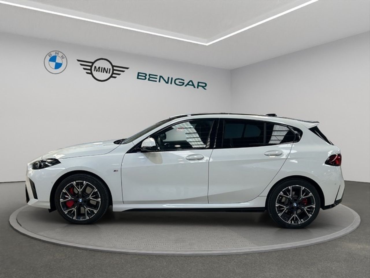 bmw serie 1 2024 / foto grande (3)