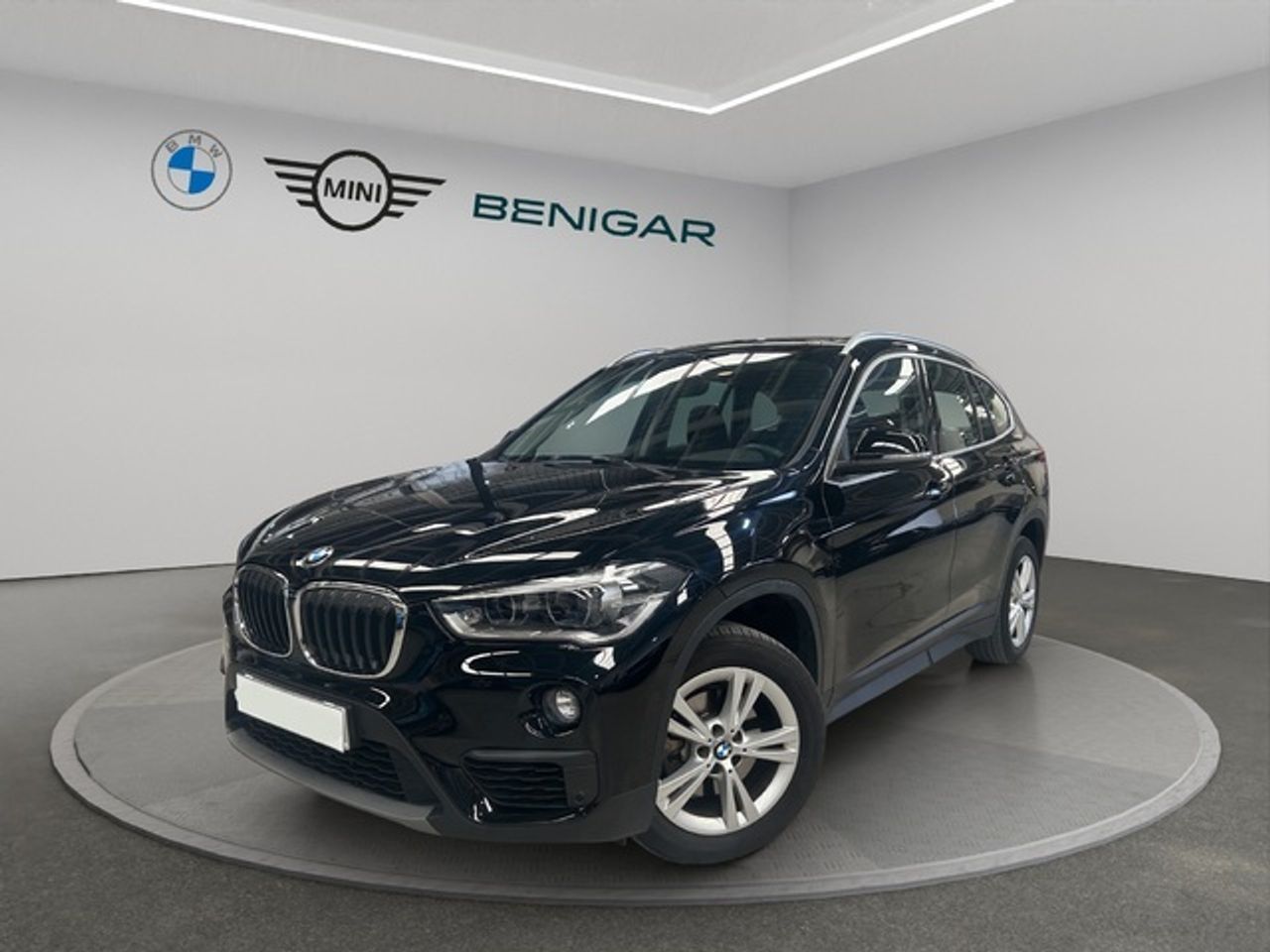 Hyundai i30 toma corriente  de segunda mano - bmw x1 2017 /