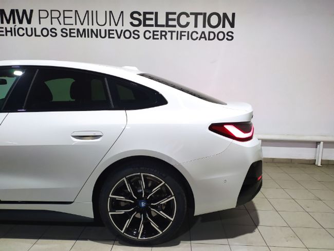BMW i4 edrive40 250 kw (340 cv)