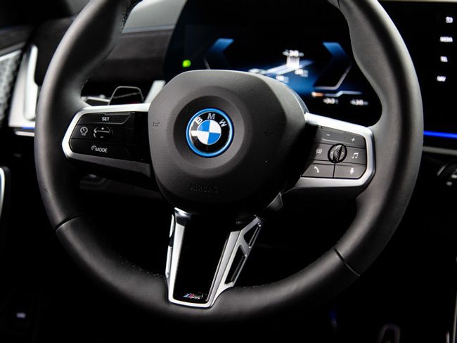 BMW iX2 edrive20 150 kw (204 cv)