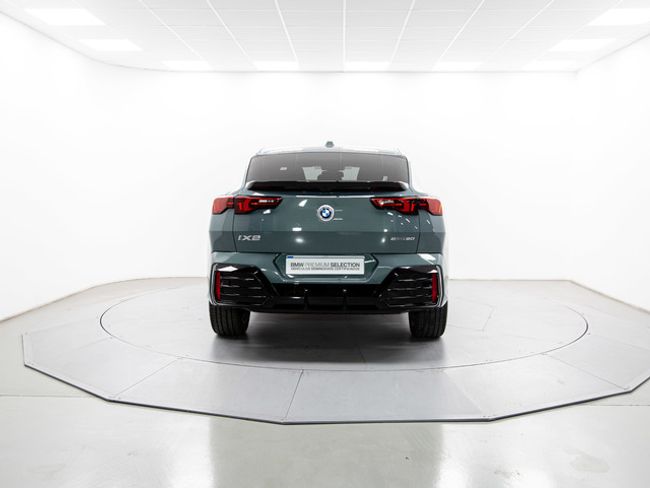 BMW iX2 edrive20 150 kw (204 cv)
