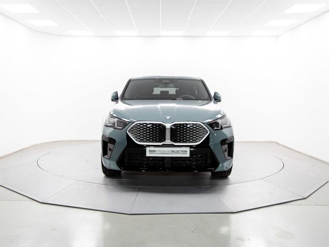 BMW iX2 edrive20 150 kw (204 cv)