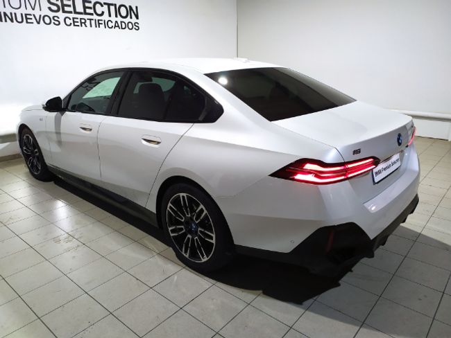 BMW i5 edrive40 250 kw (340 cv)