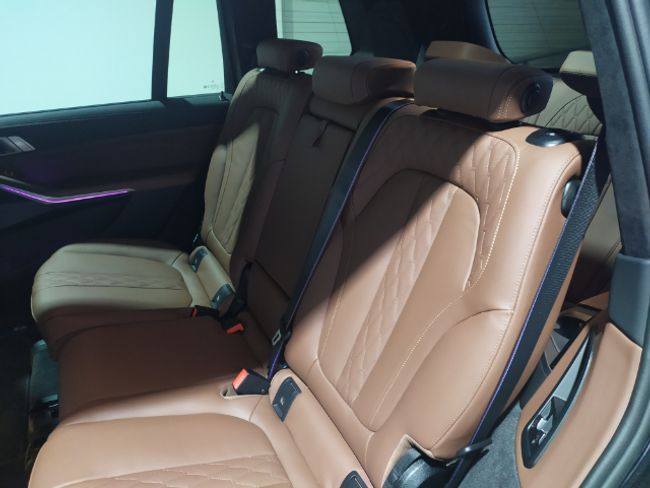 BMW X7 xdrive40d 259 kw (352 cv)