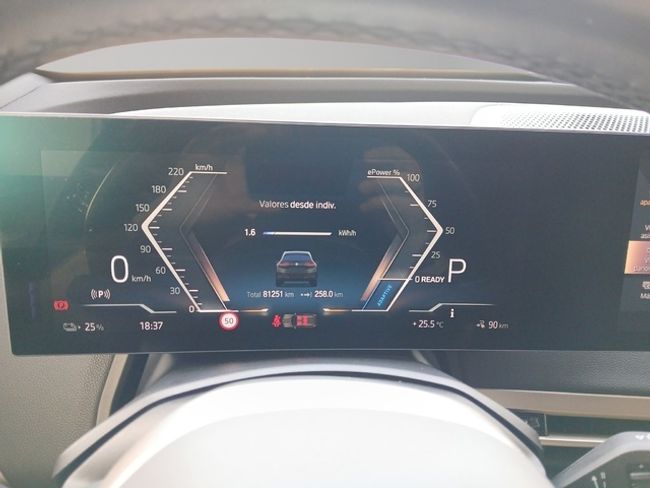 BMW iX xdrive40 240 kw (326 cv)