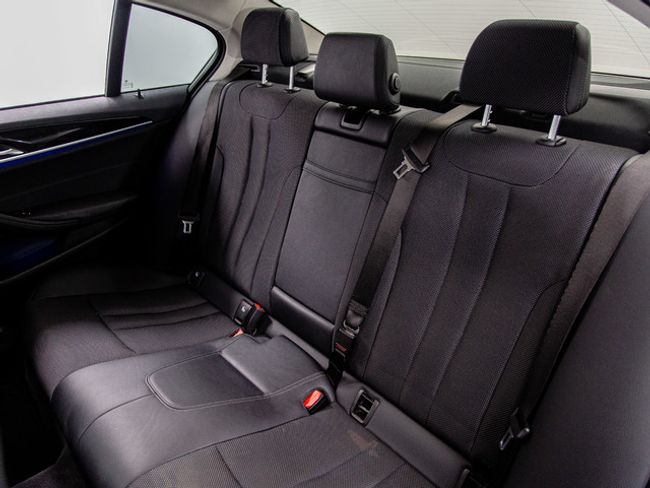 BMW Serie 5 520i 135 kw (184 cv)