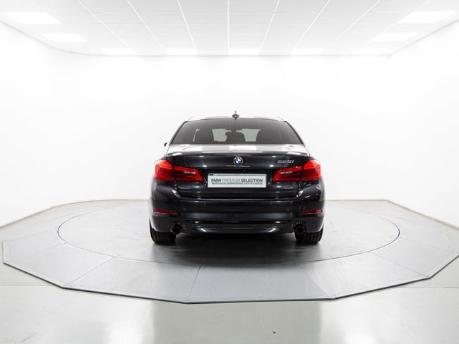 BMW Serie 5 520i 135 kw (184 cv)
