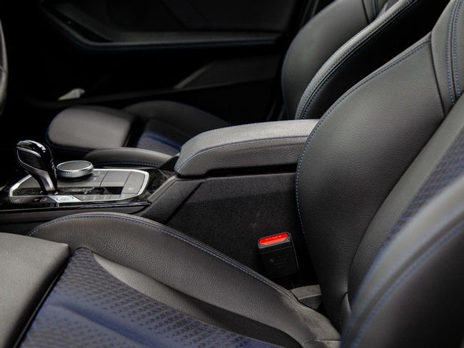 BMW Serie 1 118d business 110 kw (150 cv)