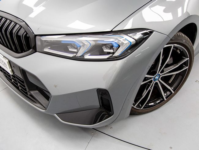 BMW Serie 3 330e xdrive touring 215 kw (292 cv)