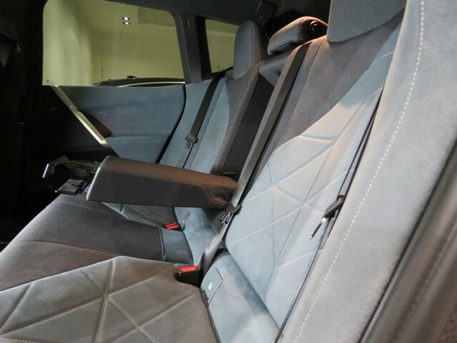 BMW iX xdrive40 240 kw (326 cv)