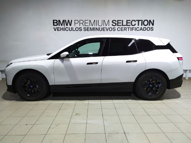 BMW iX xdrive40 240 kw (326 cv)