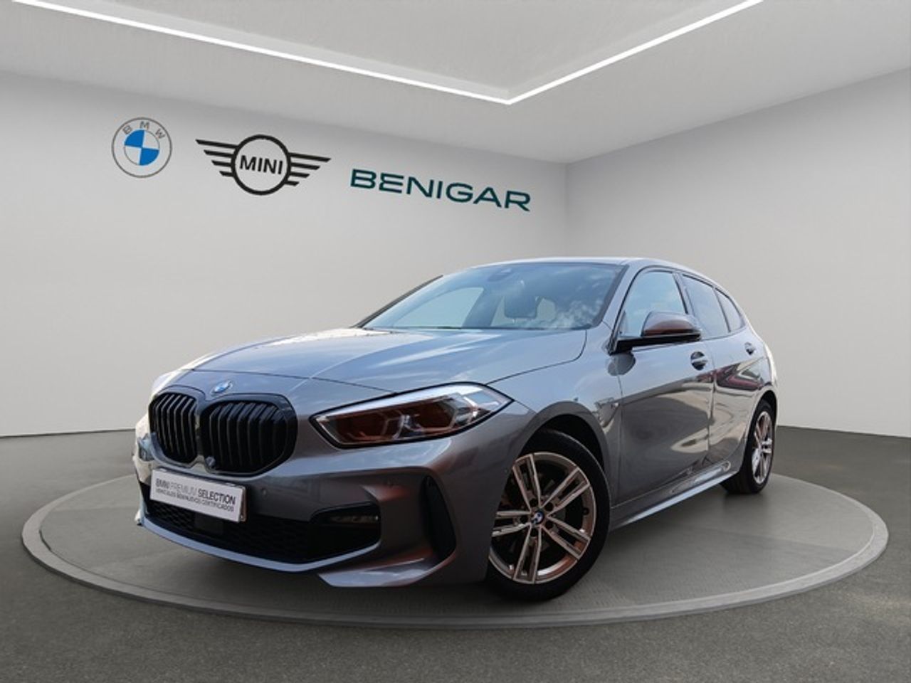 Foto bmw serie 1 2023 /