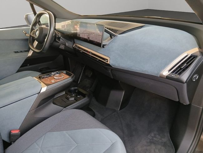 BMW iX xdrive40 240 kw (326 cv)