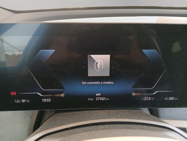 BMW iX xdrive40 240 kw (326 cv)