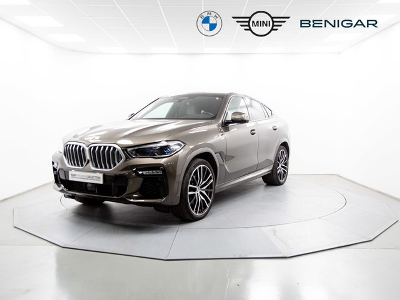 bmw x6 2020 /