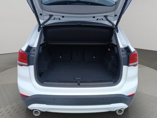 BMW X1 sdrive18d business 110 kw (150 cv)