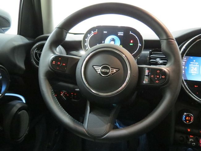 MINI Cooper  100 kw (136 cv)