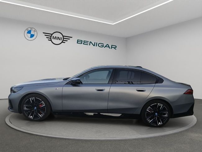 BMW i5 m60 xdrive 442 kw (601 cv)