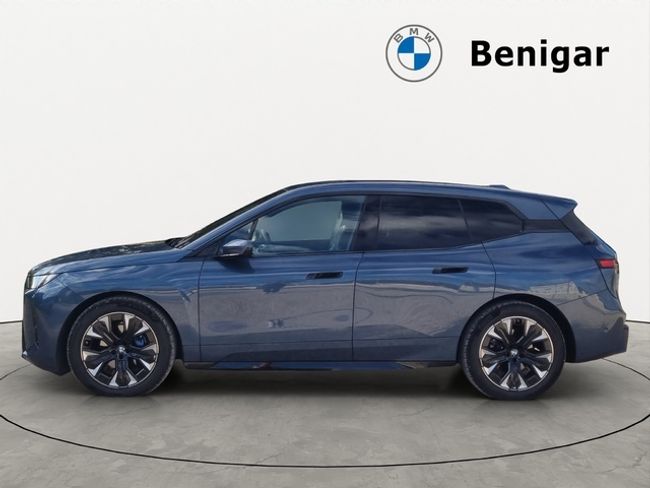 BMW iX xdrive45 300 kw (408 cv)