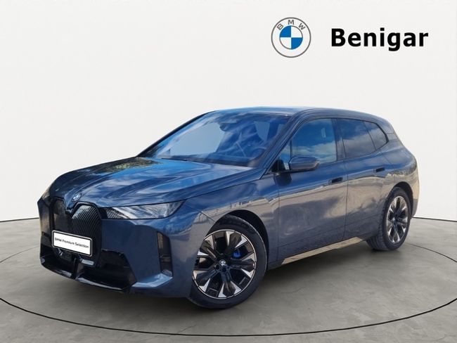 BMW iX xdrive45 300 kw (408 cv)