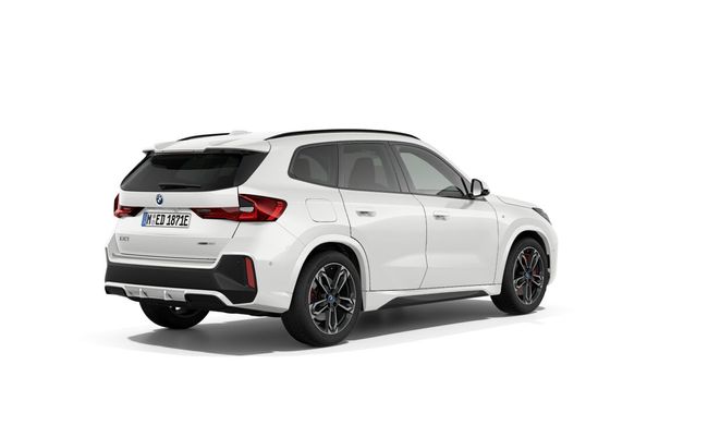 BMW iX1 xDrive30