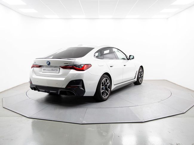 BMW i4 edrive40 250 kw (340 cv)