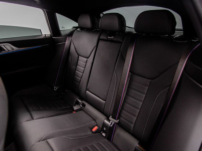 BMW i4 edrive40 250 kw (340 cv)