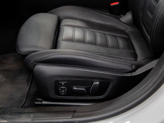 BMW i4 edrive40 250 kw (340 cv)