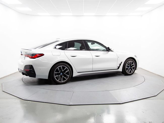 BMW i4 edrive40 250 kw (340 cv)