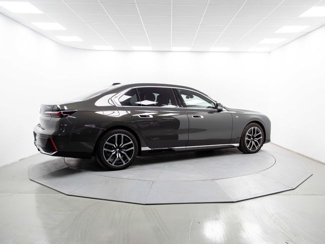 BMW Serie 7 740d xdrive 220 kw (299 cv)