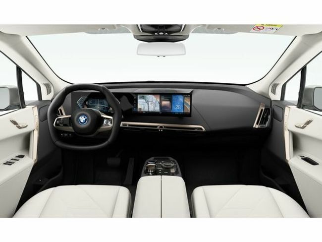 BMW iX xdrive40 240 kw (326 cv)
