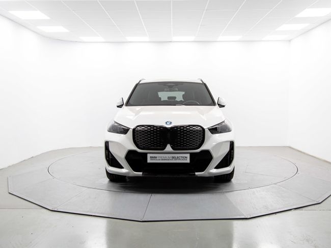 BMW iX1 edrive20 150 kw (204 cv)