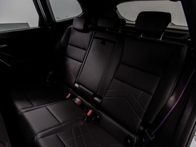 BMW iX1 edrive20 150 kw (204 cv)