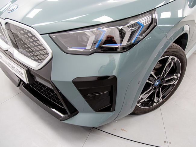 BMW iX2 edrive20 150 kw (204 cv)