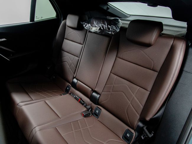 BMW iX2 edrive20 150 kw (204 cv)