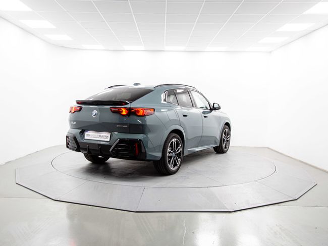 BMW iX2 edrive20 150 kw (204 cv)