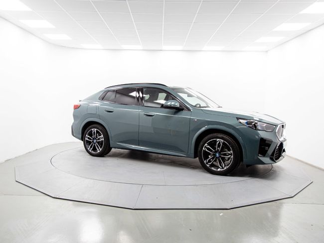 BMW iX2 edrive20 150 kw (204 cv)