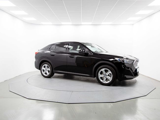 BMW iX2 edrive20 150 kw (204 cv)