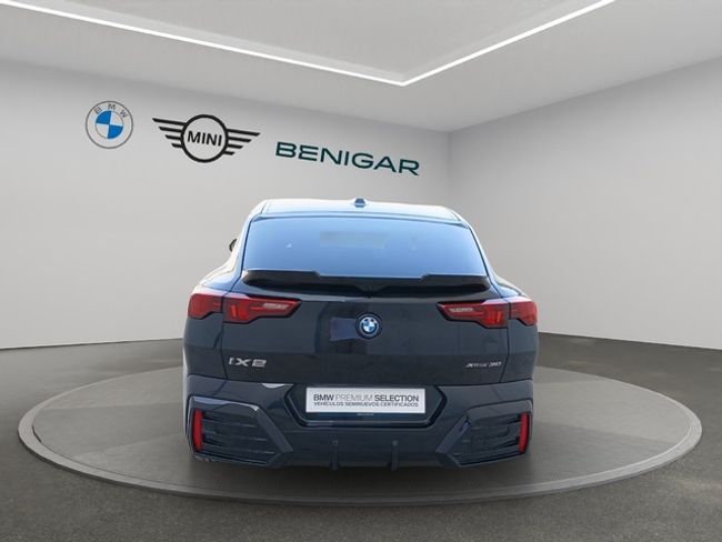 BMW iX2 xdrive30 230 kw (313 cv)