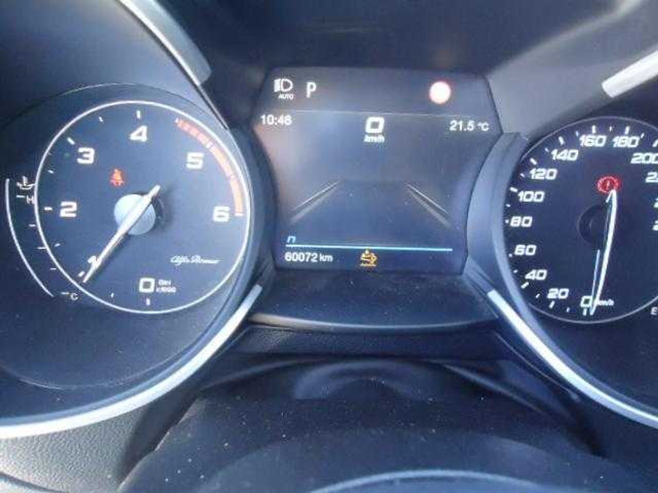 alfa romeo stelvio 2022 / foto grande (3)