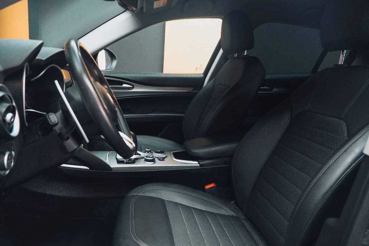 Alfa Romeo Stelvio 2.2 diesel 140kw (190cv) sprint+  - Foto 16