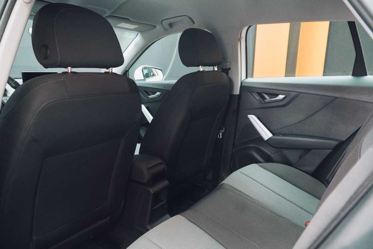 Audi Q2 1.5 tfsi 35 tfsi design  - Foto 17