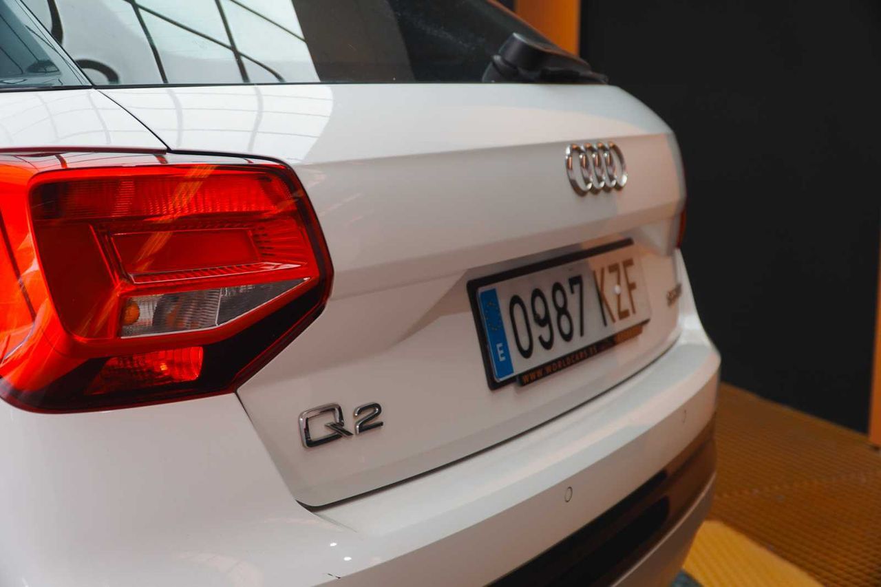 Audi Q2 1.5 tfsi 35 tfsi design  - Foto 11