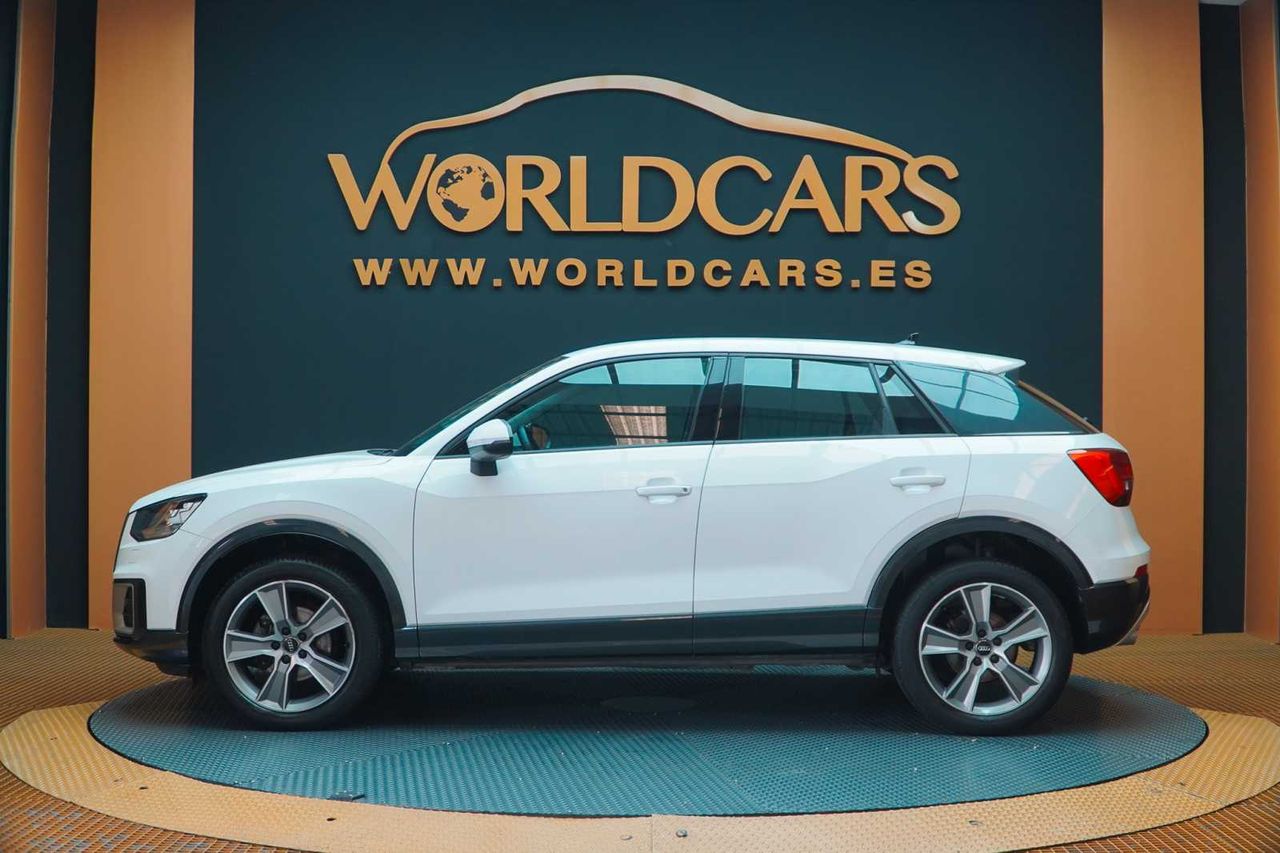 Audi Q2 1.5 tfsi 35 tfsi design  - Foto 4