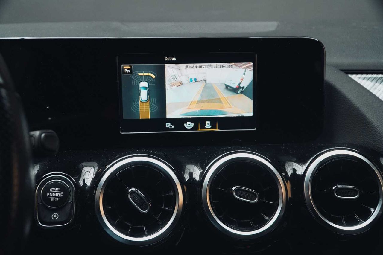 Mercedes GLA 200 d amg line  - Foto 17