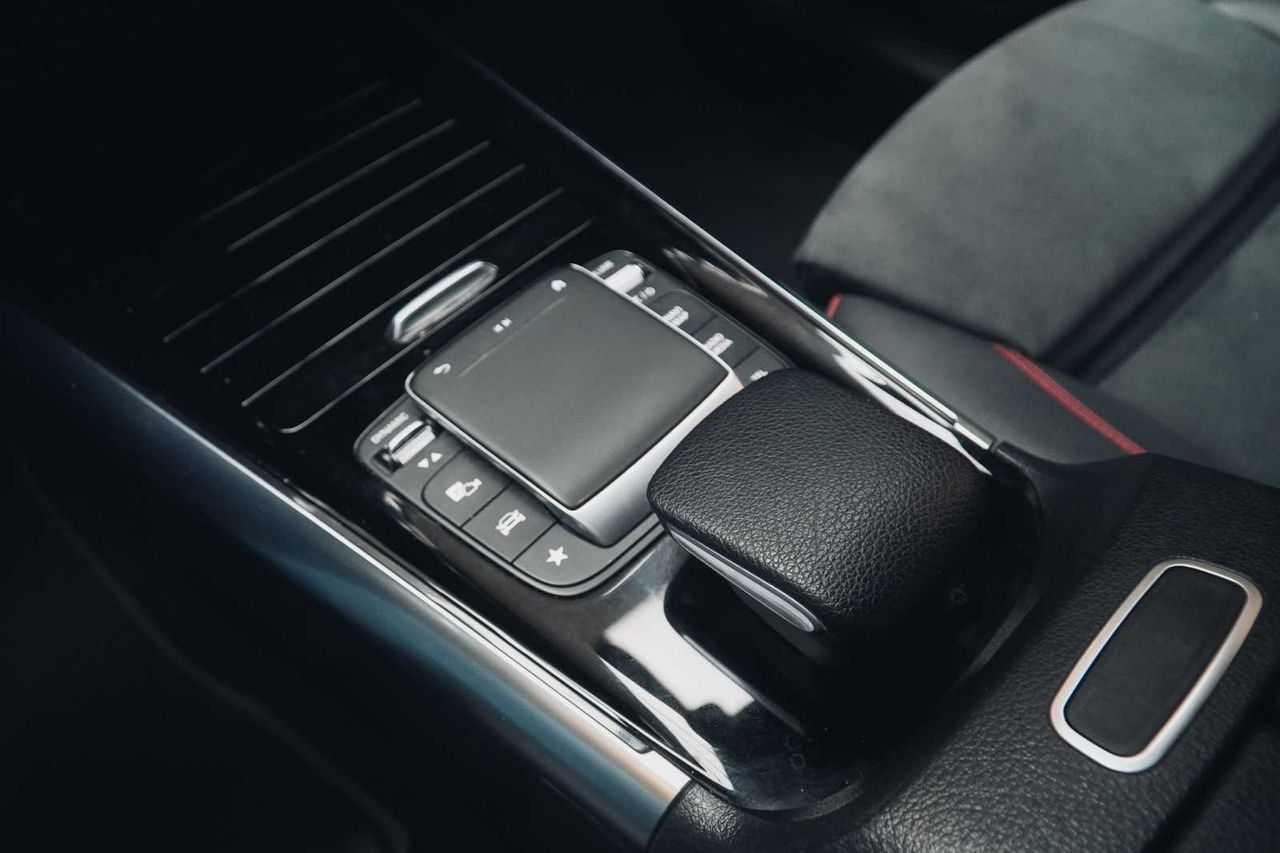 Mercedes GLA 200 d amg line  - Foto 15