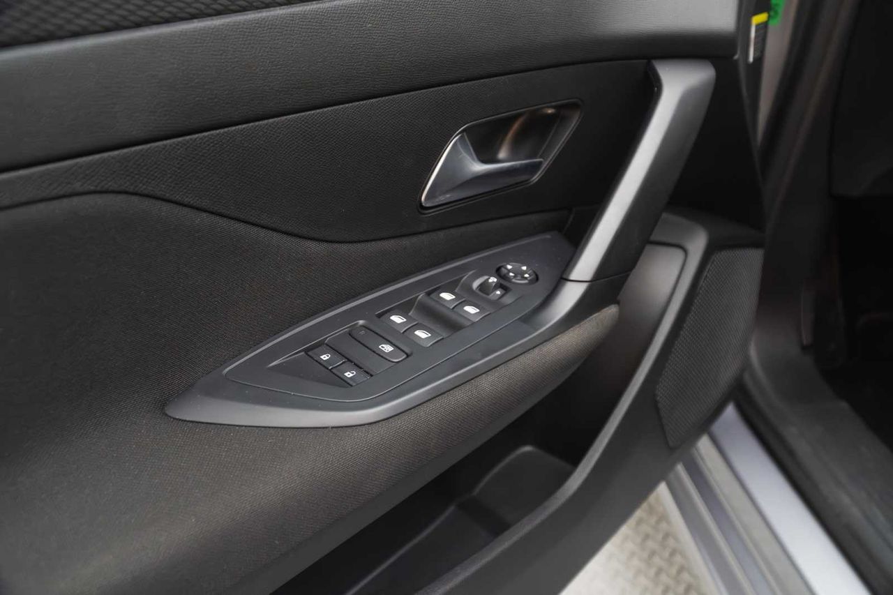 Peugeot 308  5p active pack hybrid 180 eeat8  - Foto 20