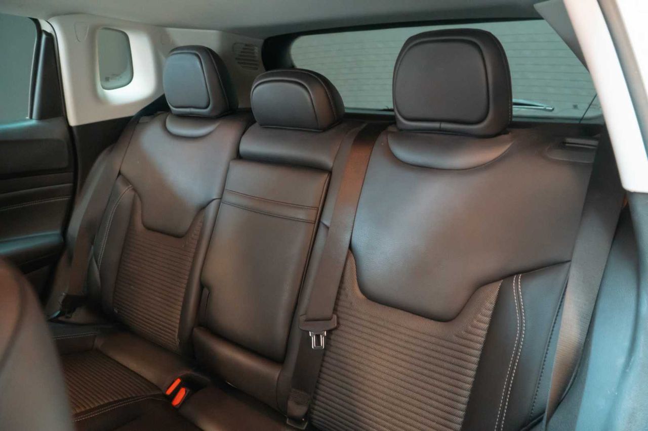 Jeep Compass  1.3 gse t4 96kw (130cv) limited  - Foto 19