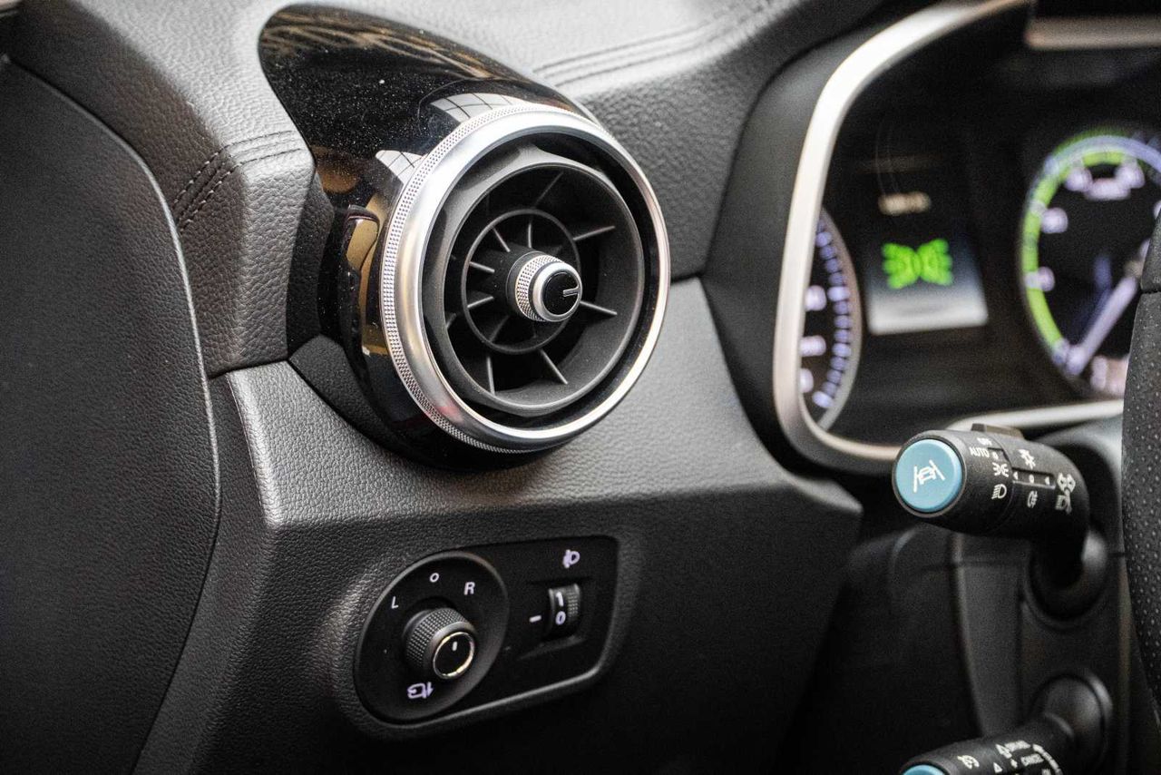 MG ZS luxury 5d 105kw  - Foto 16