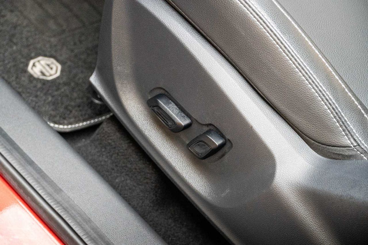 MG ZS luxury 5d 105kw  - Foto 22